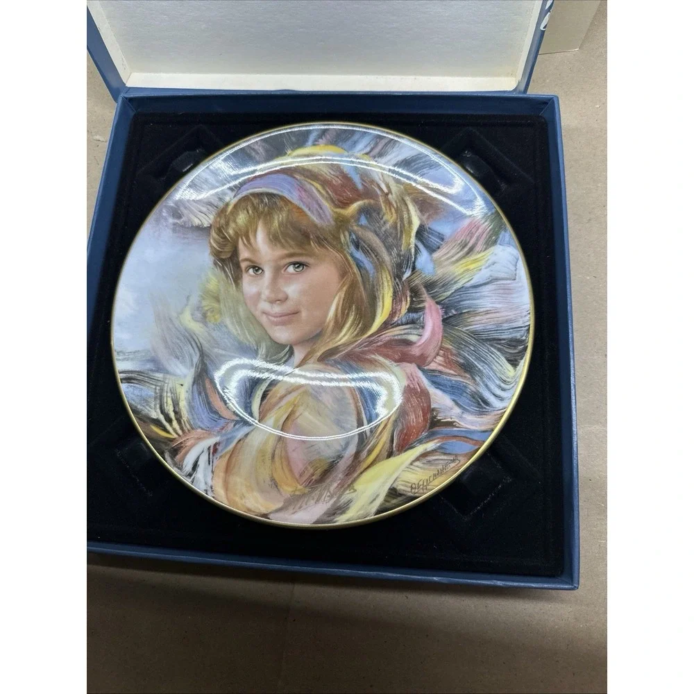 Royal Doulton Gabriella #152 Hand Signed Masseria Plate Photo COA Box